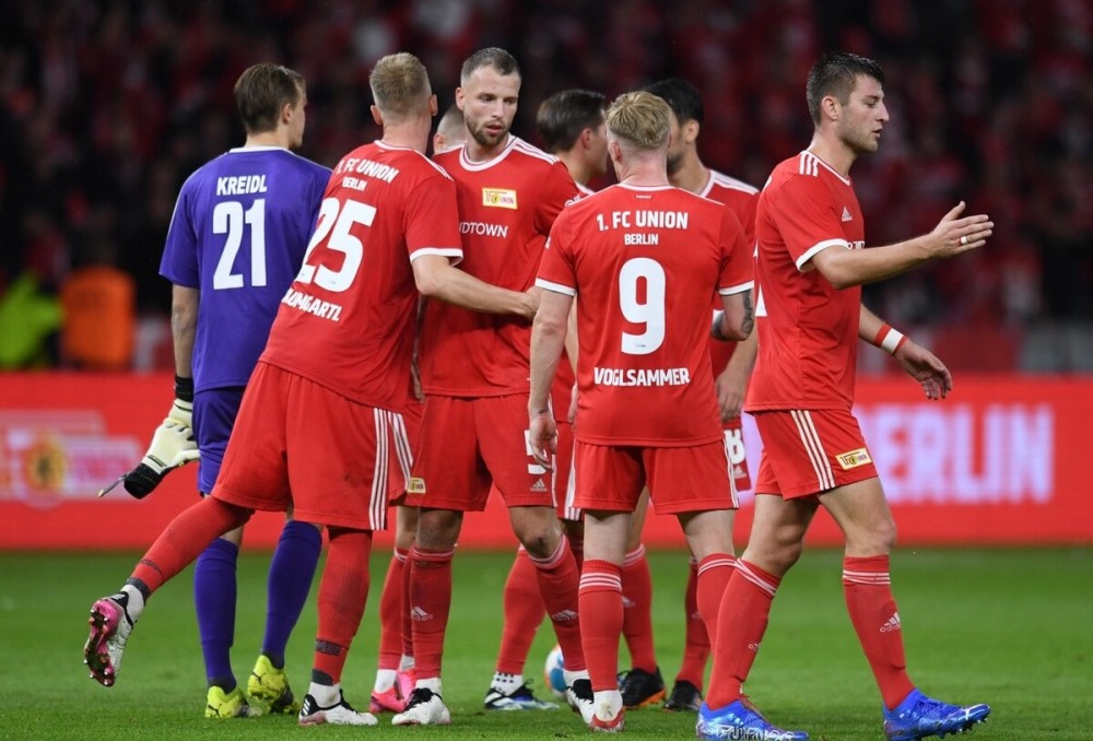  柏林联合防守稳固，客场逼平强大对手